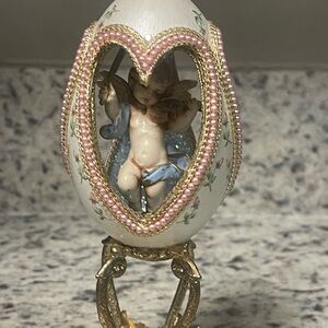Decorative Egg with Angel Figurine